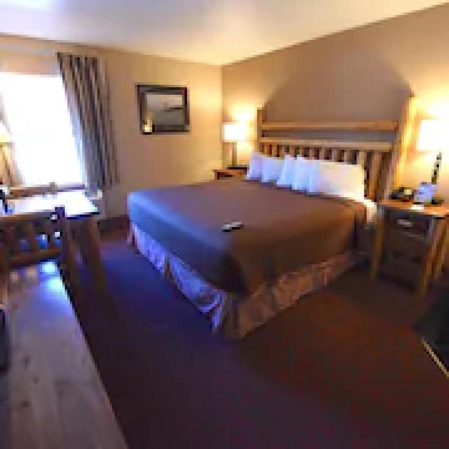 Bridge Vista Beach Hotel And Convention Center Mackinaw City Exterior foto